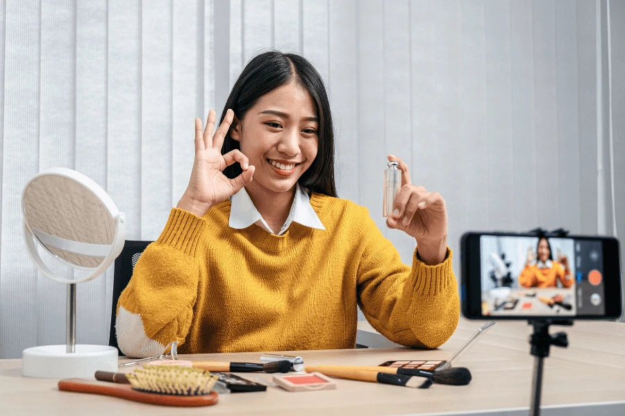 Kinh nghiem booking KOL Influencer bao chi truyen hinh 2