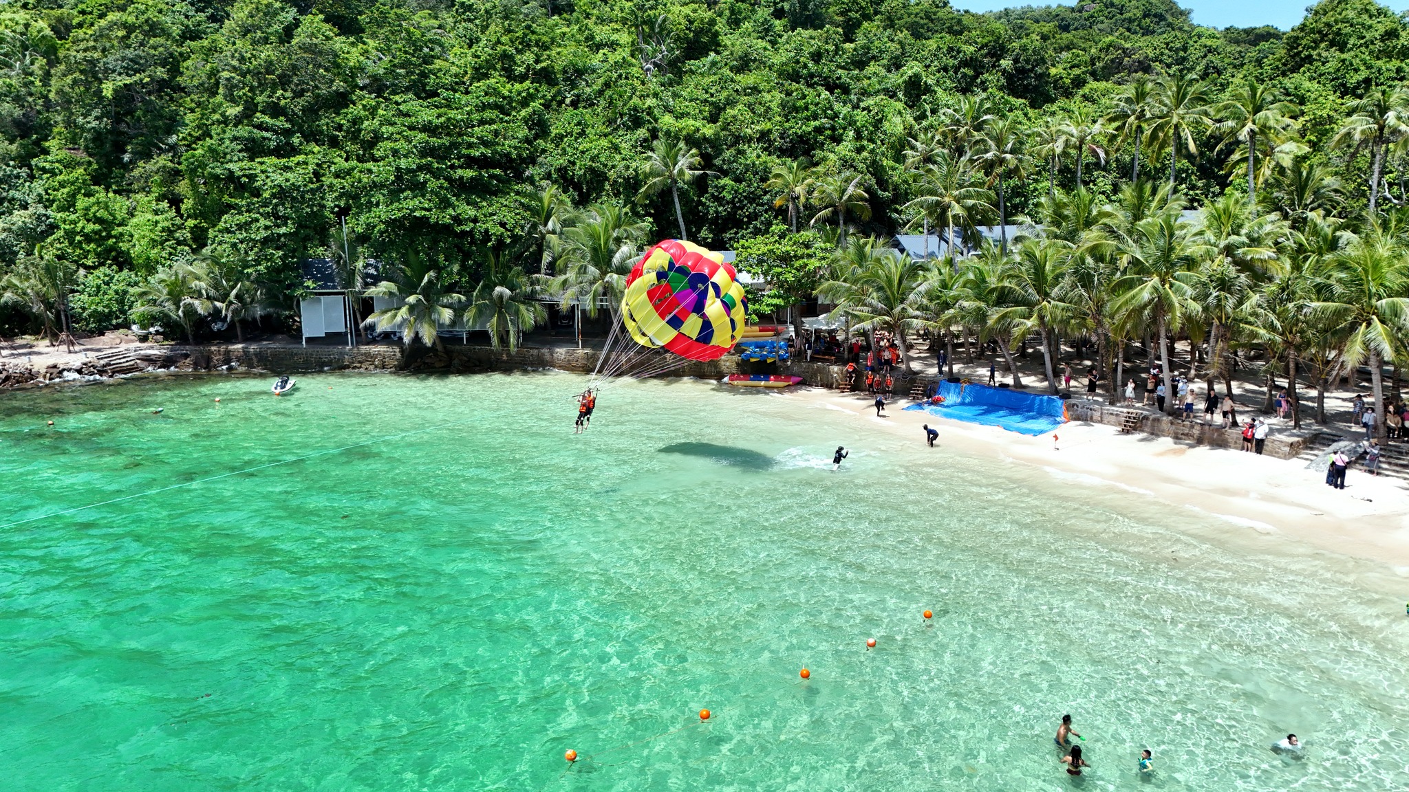 mỗi video còn kể một câu chuyện nhỏ, truyền cảm hứng cho du khách khám phá thiên nhiên và tận hưởng dịch vụ đẳng cấp tại Ocean Pearl Island.